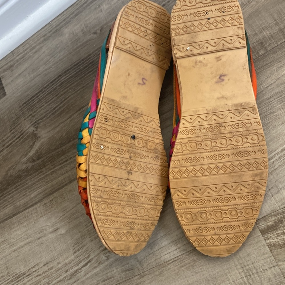 Sandals - Picture 2 of 5